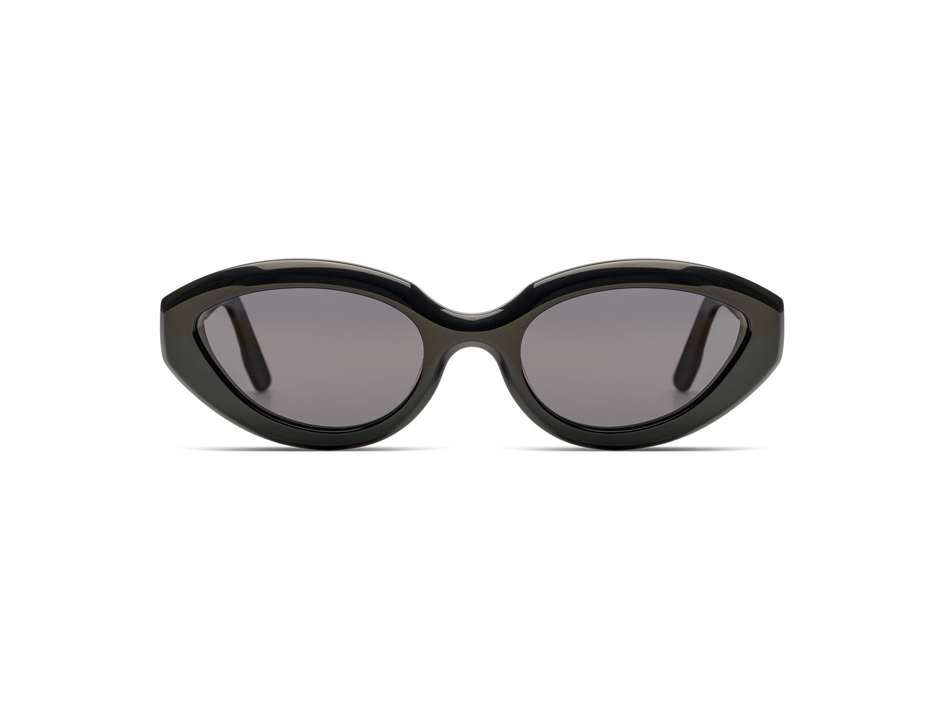 komono-peggy-black-lunettes-de-soleil-il-de-chat-ac-tate image 2