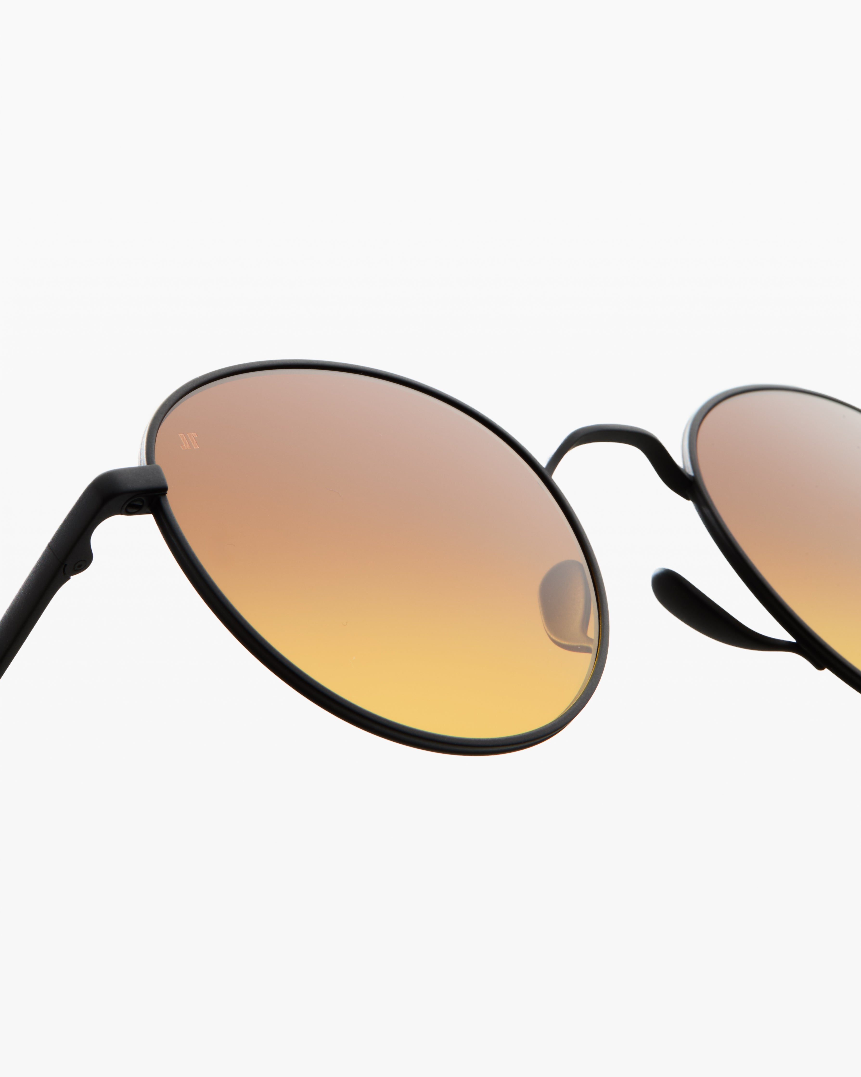 jimmy-fairly-la-benton-lunettes-de-soleil-rondes-en-titane-japonais-verres-polar image 2