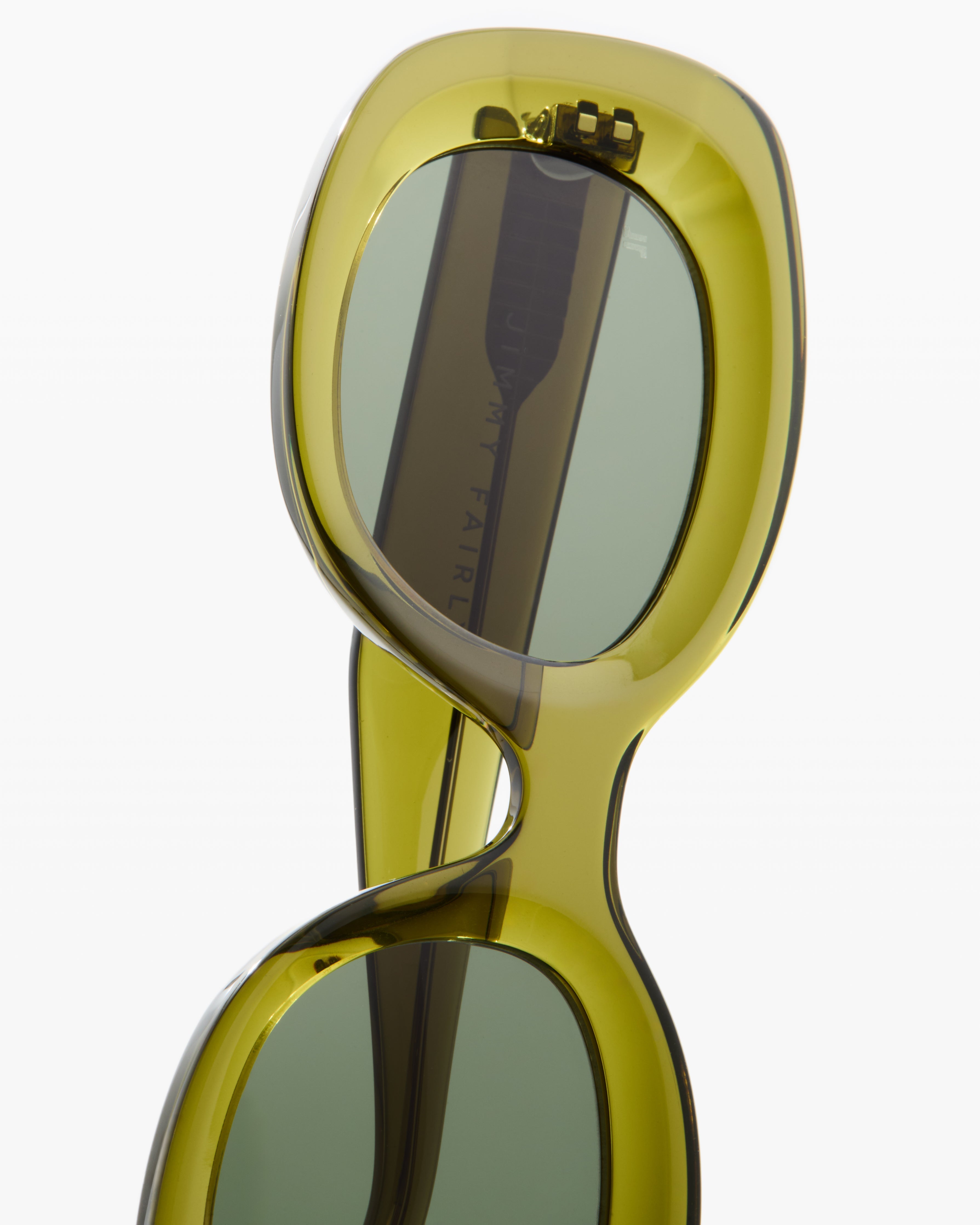 jimmy-fairly-la-cinnamon-lunettes-de-soleil-ovales-vertes-en-ac-tate-verres-cat- image 5