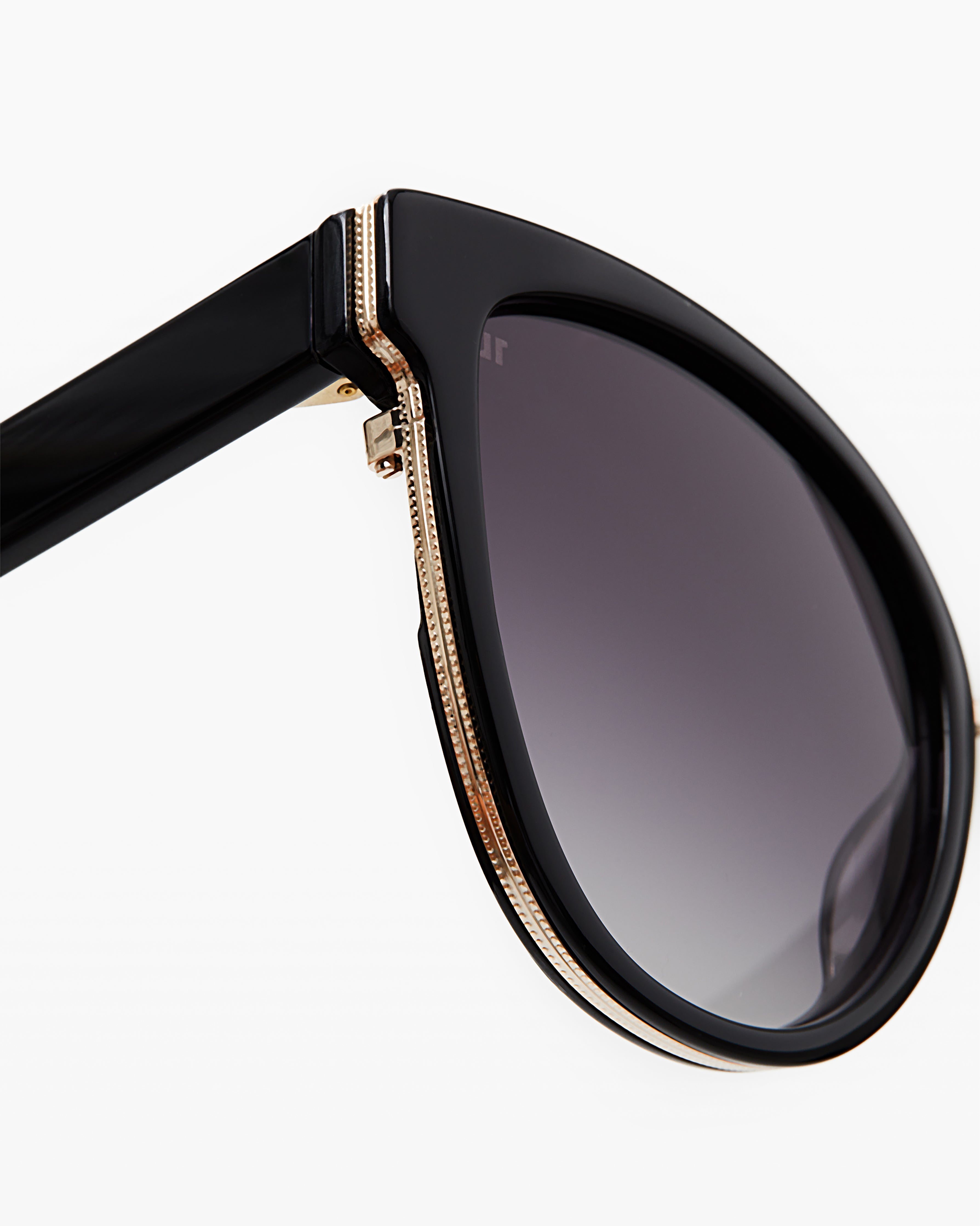 jimmy-fairly-la-bellagio-lunettes-de-soleil-papillon-noires-oversize-femme image 4