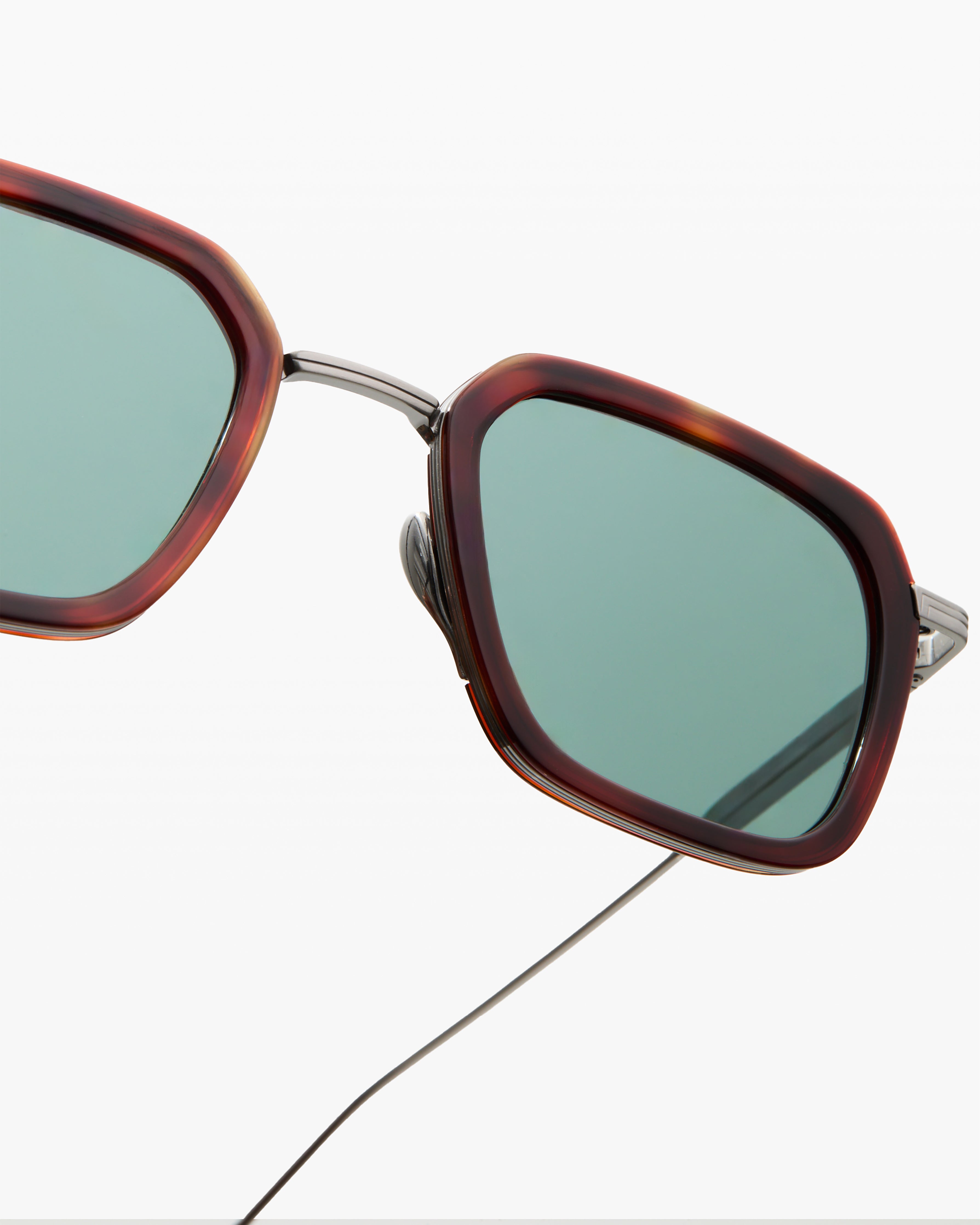 jimmy-fairly-la-paros-lunettes-de-soleil-carr-es-titane-et-ac-tate-argent-es-hom image 8