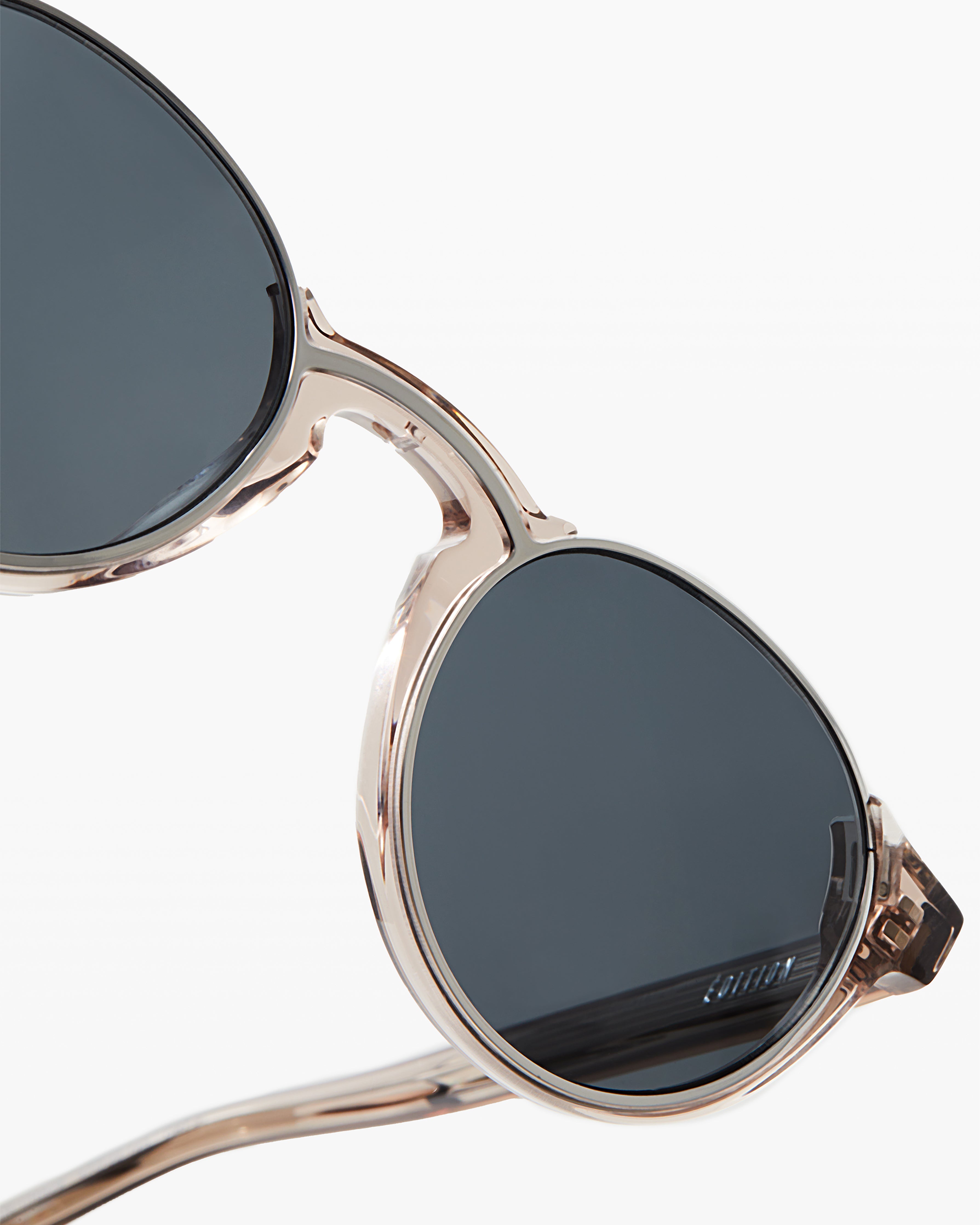 jimmy-fairly-la-e-001-lunettes-de-soleil-rondes-grises-titane-homme-m image 5