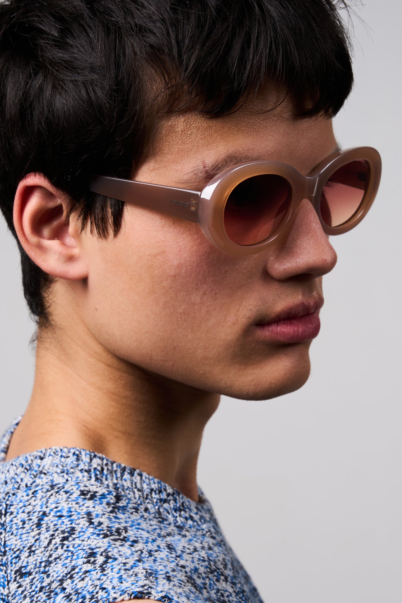 komono-luna-sahara-lunettes-de-soleil-ovales-unisexes-en-ac-tate-recycl-d-grad-b image 5