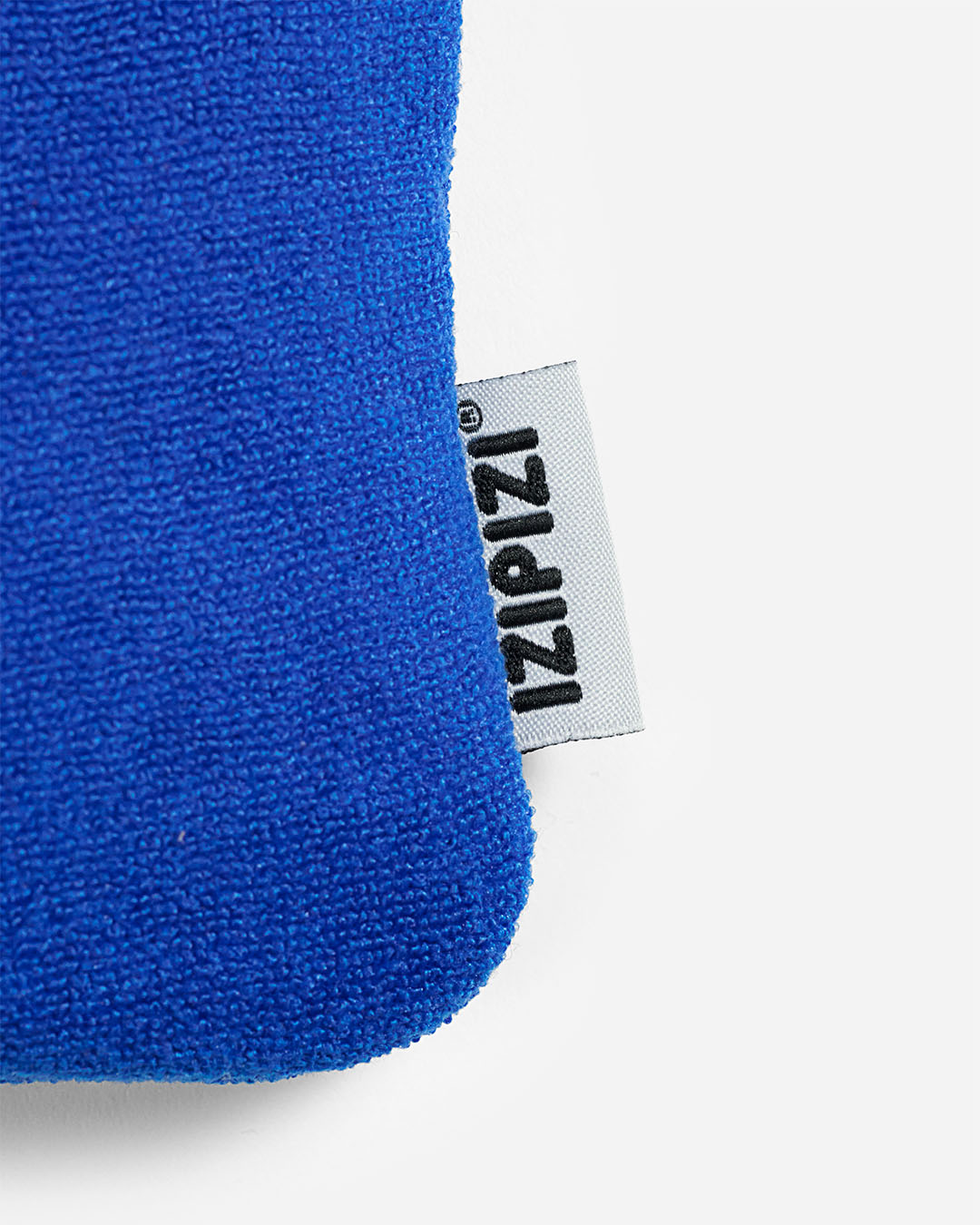 izipizi-terry-pouch-cobalt-blue-tui-zipp-pour-lunettes image 2