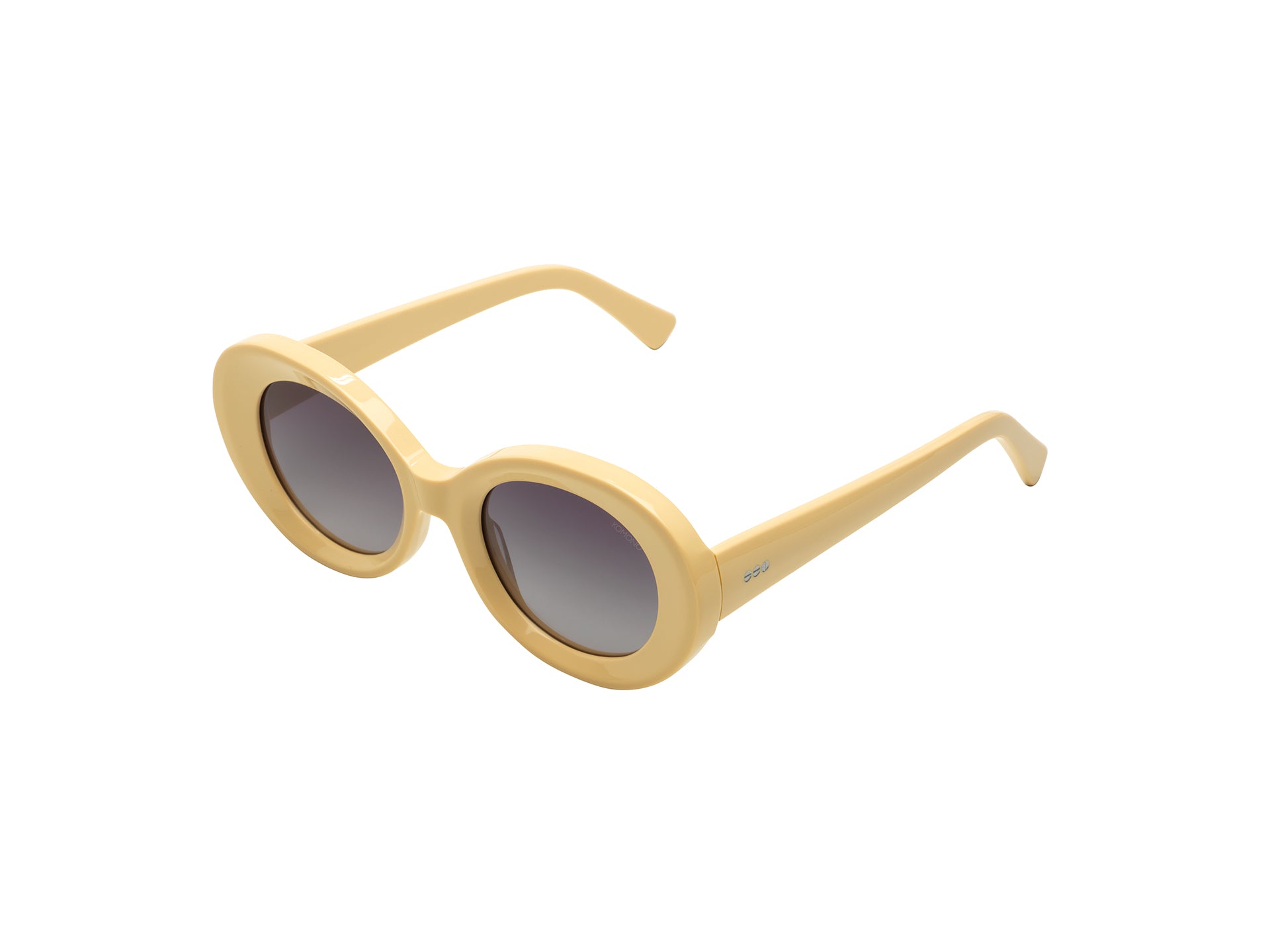 komono-n-marshmallow-lunettes-de-soleil-ovales-blanches-kurt-cobain-par-tom-eere image 2