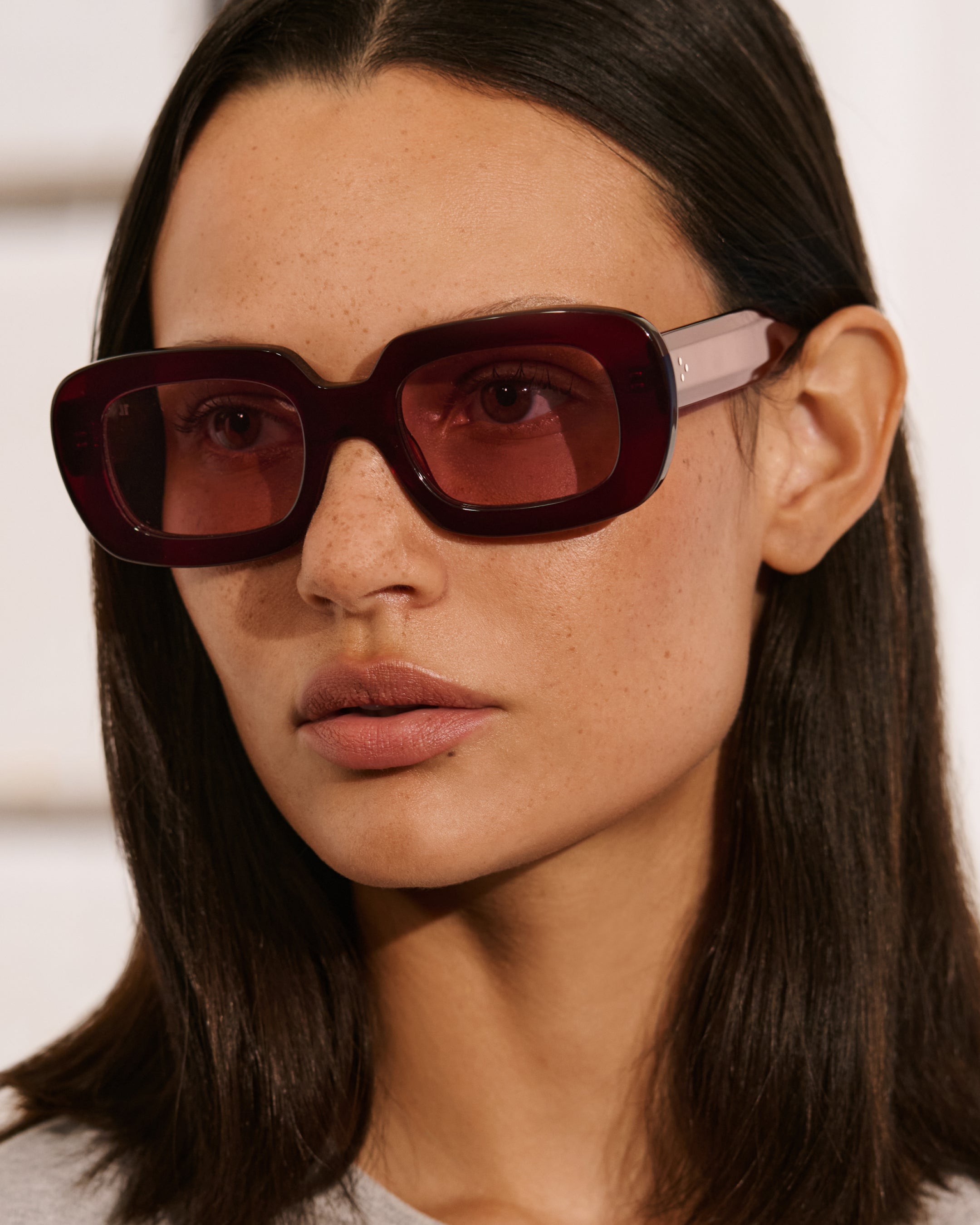 jimmy-fairly-la-ily-jf-colors-lunettes-de-soleil-rectangulaires-rouges-femme image 5