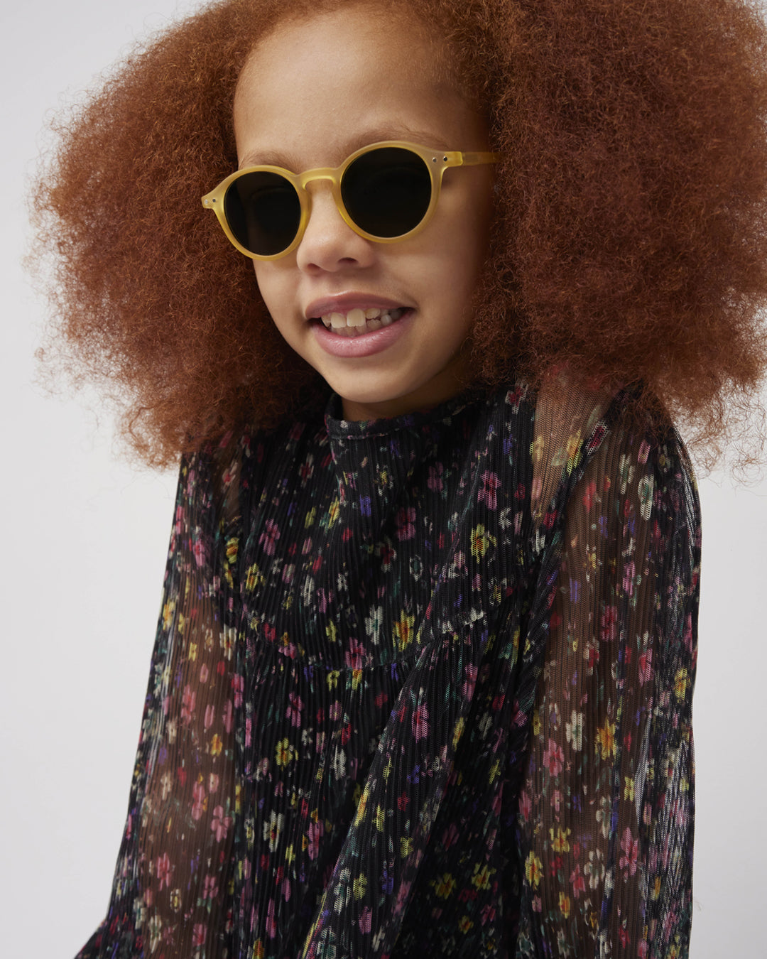 izipizi-junior-sun-d-yellow-honey-lunettes-de-soleil-enfant-100-uv image 6
