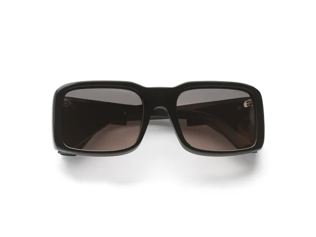 komono-x-maximilian-raynor-core-black-lunettes-de-vue-collaboration image 1