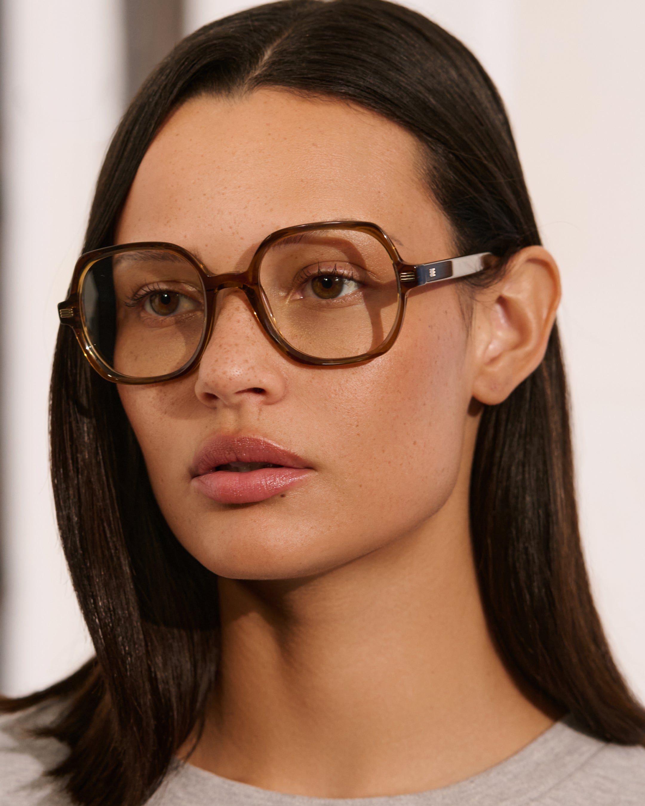 jimmy-fairly-la-debby-s-lunettes-de-vue-rectangulaires-fines-en-ac-tate-et-acier image 4