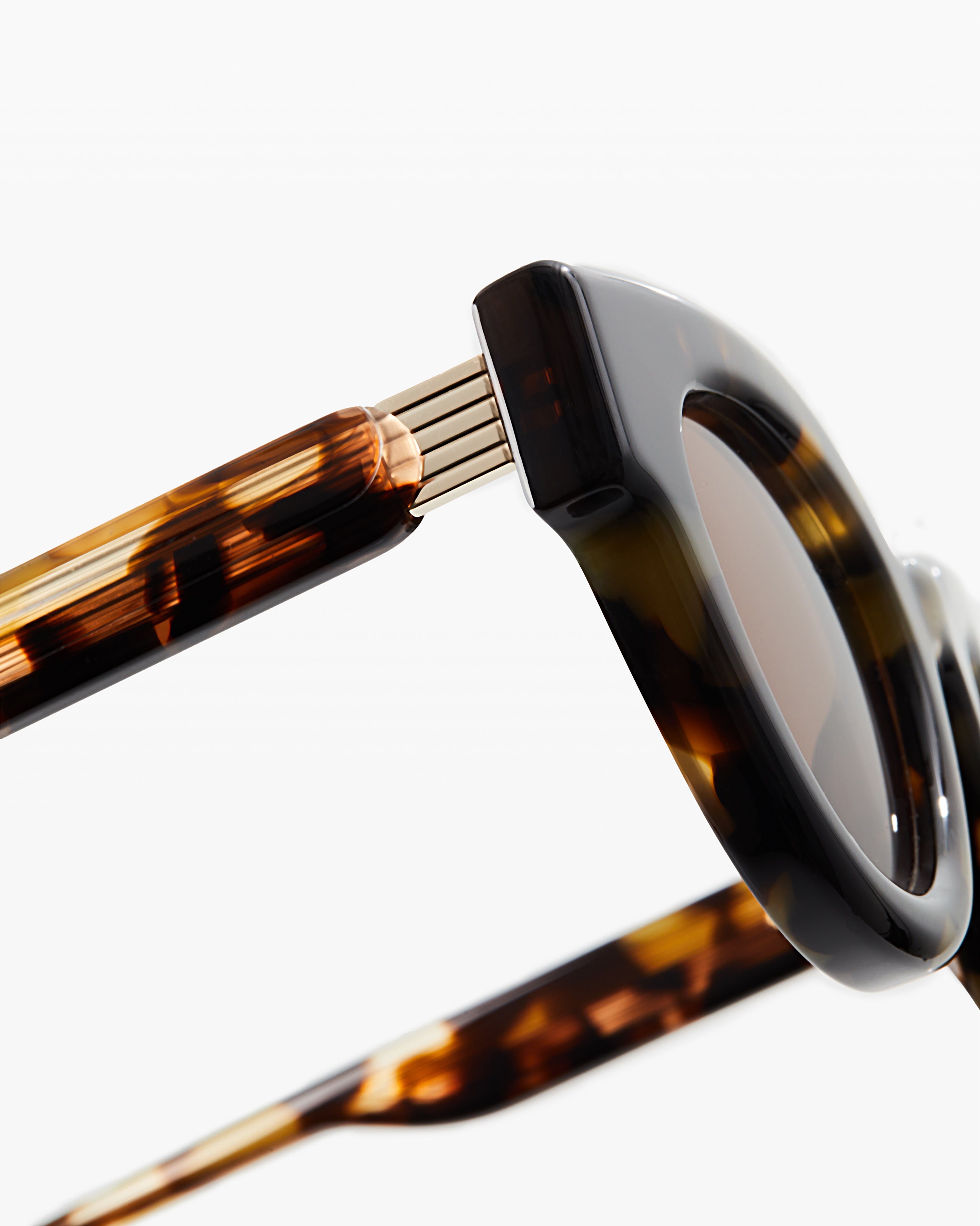 jimmy-fairly-la-paoli-lunettes-de-soleil-papillon-en-ac-tate-femme-caille-jaune image 4