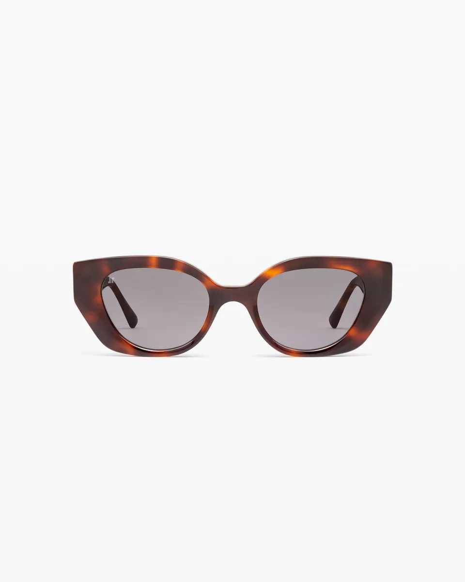jimmy-fairly-la-amalia-lunettes-de-soleil-papillon-caille-fonc-e-avec-m-daillon- image 1