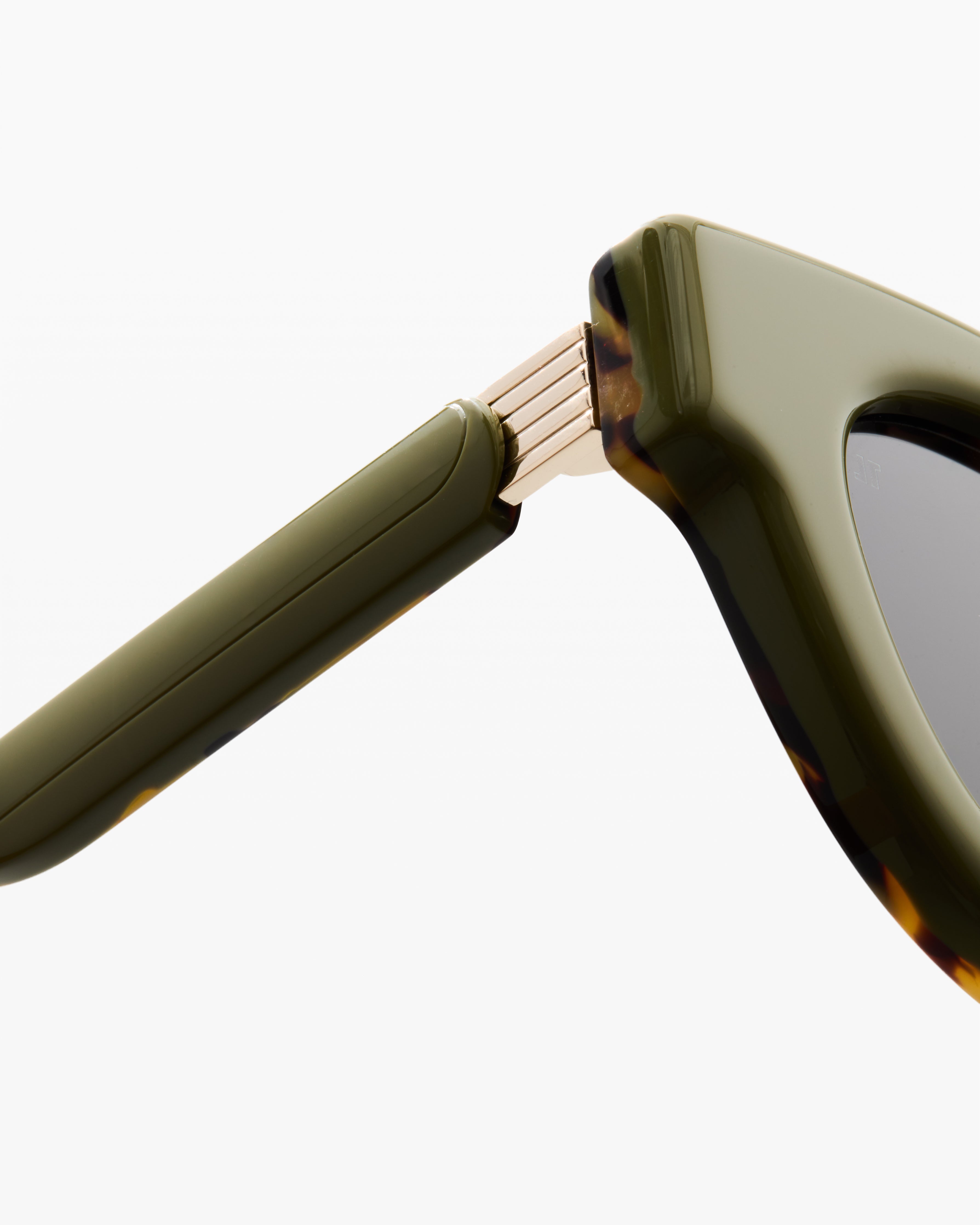 jimmy-fairly-la-paoli-lunettes-de-soleil-papillon-femme-m-visage-fin image 4