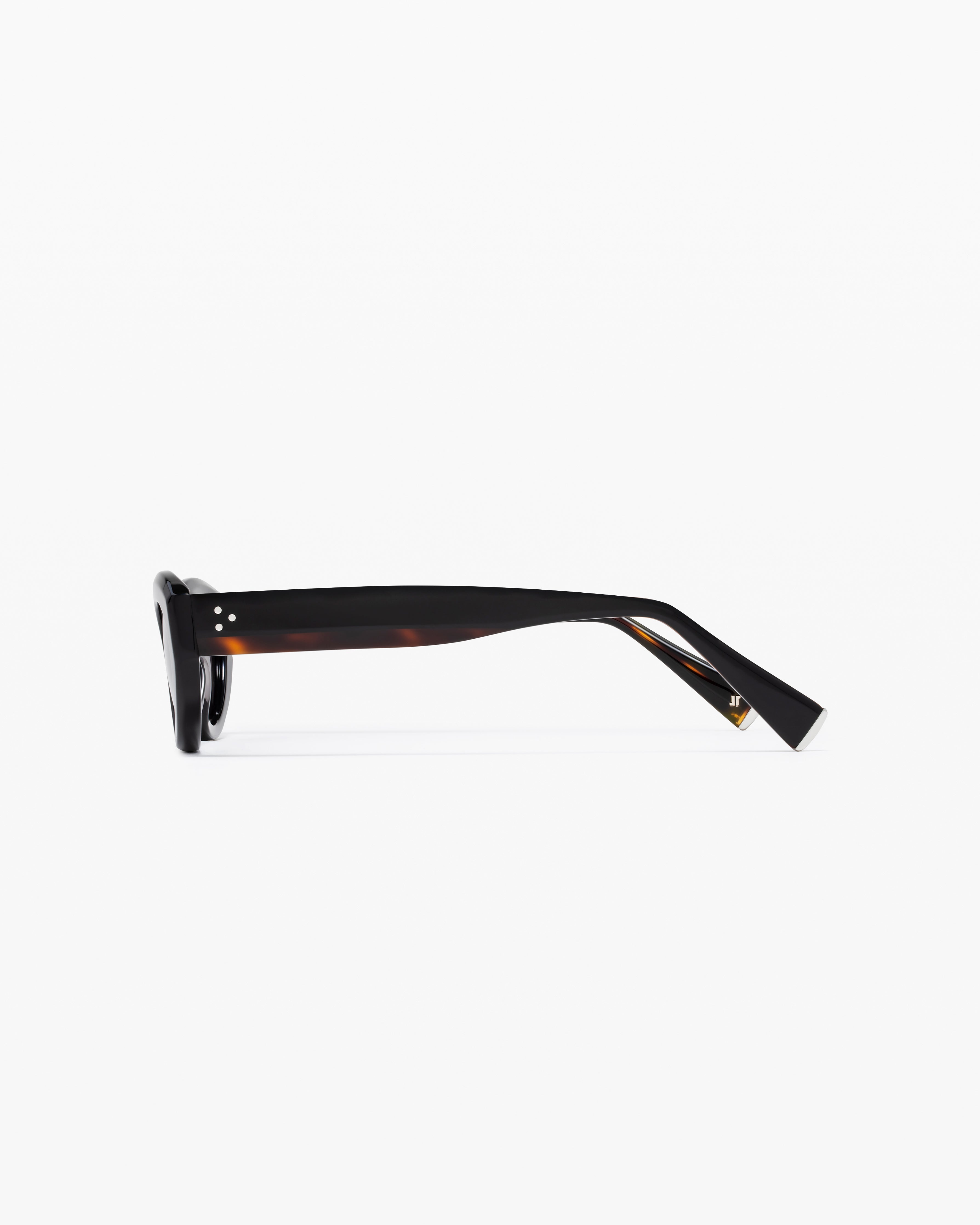 jimmy-fairly-la-villa-lunettes-de-soleil-papillon-noires-en-ac-tate-taille-mediu image 2