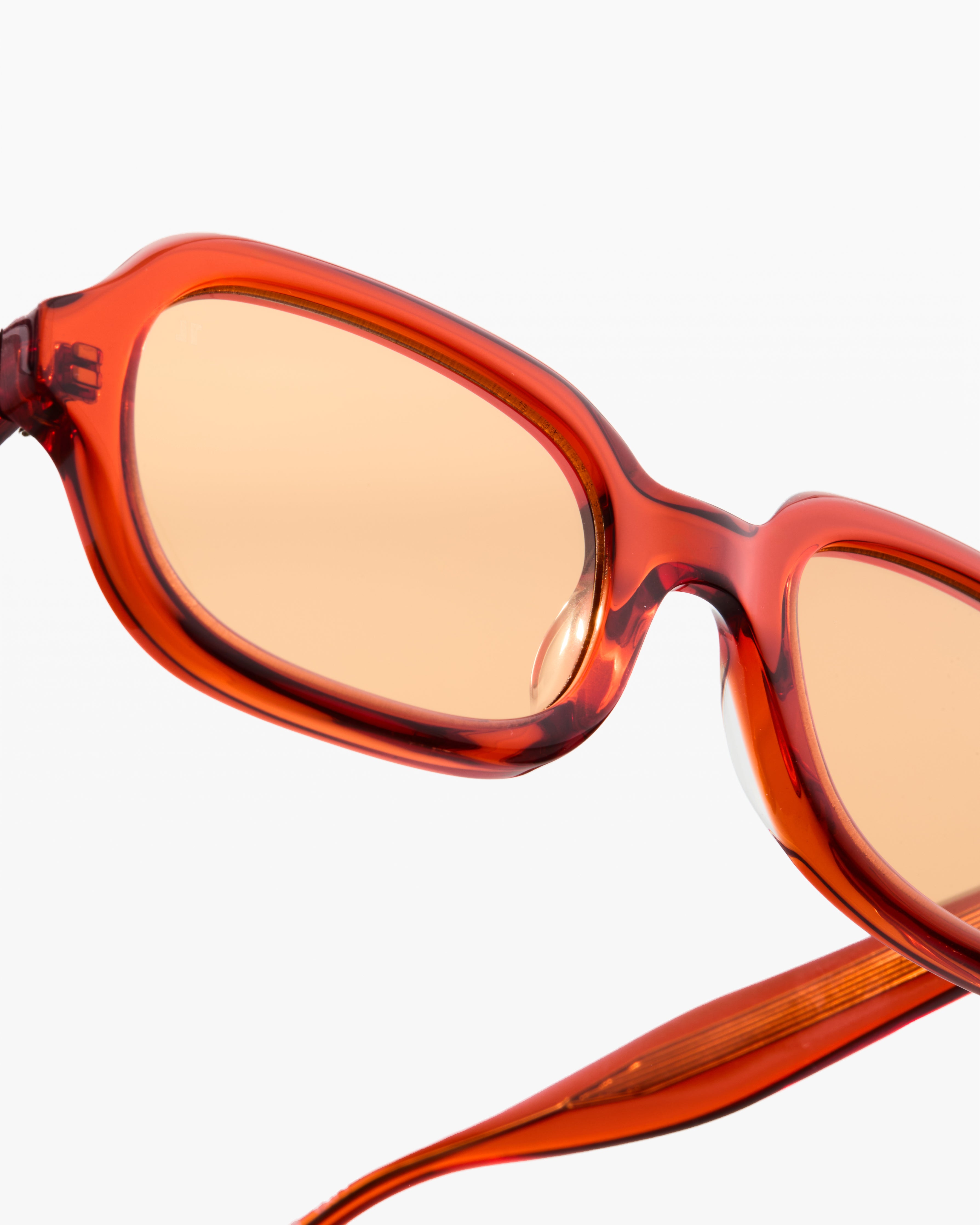 jimmy-fairly-la-freja-lunettes-de-soleil-rectangulaires-femme-rouges image 4