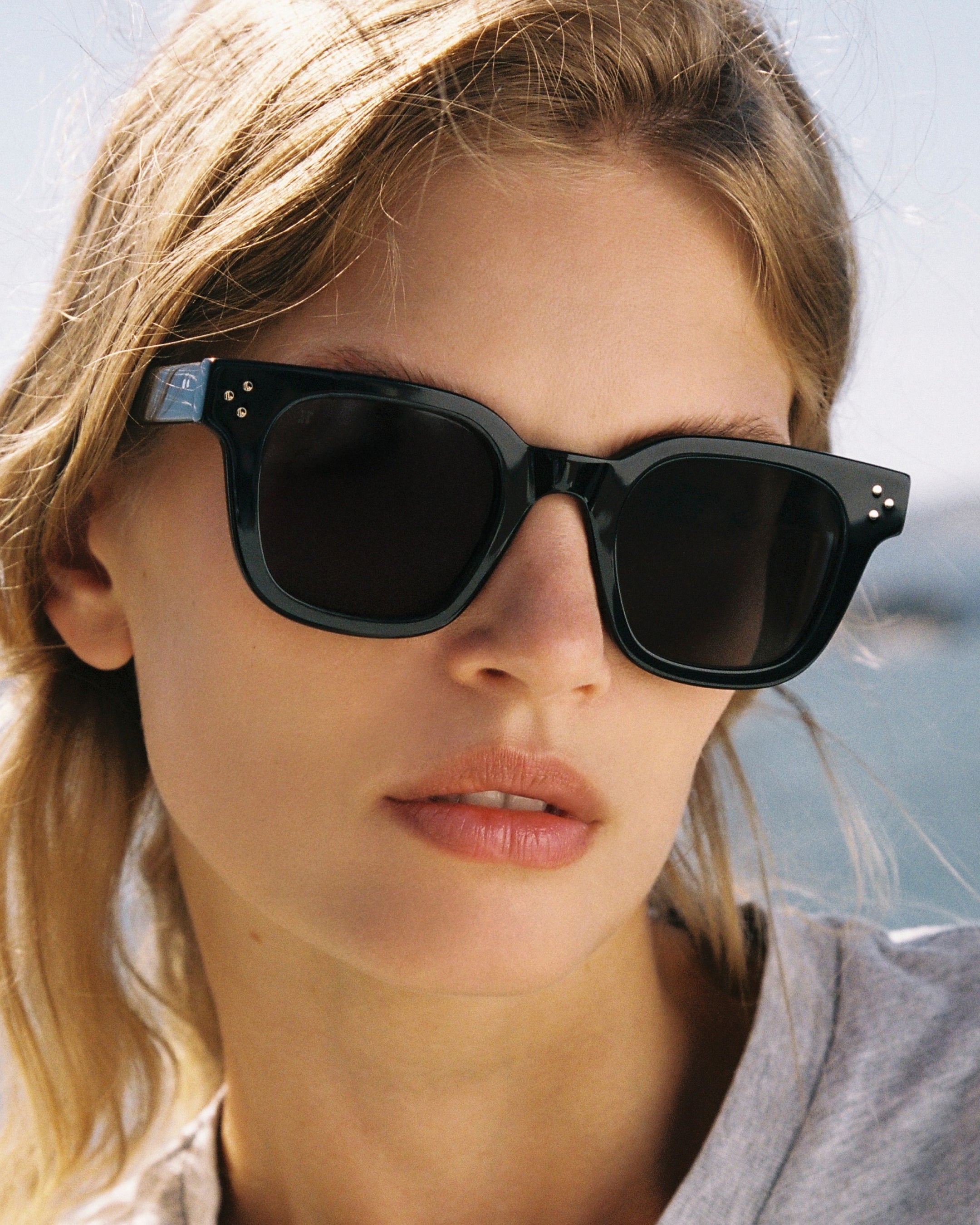 jimmy-fairly-la-chase-lunettes-de-soleil-rectangulaires-ac-tate-noir image 3